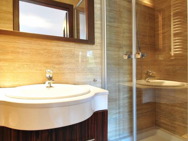 Łazienka, pokój numer 6