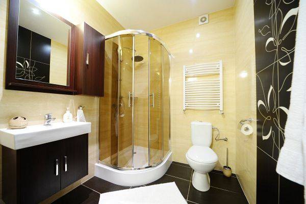 Łazienka-pokój z antresolką