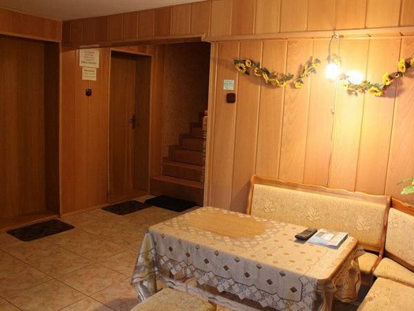 Budynek 2, Świetlica