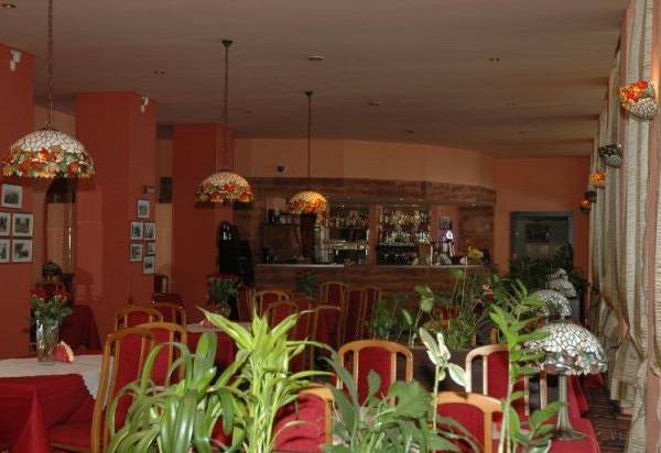 RESTAURACJA „CZTERY PORY ROKU”