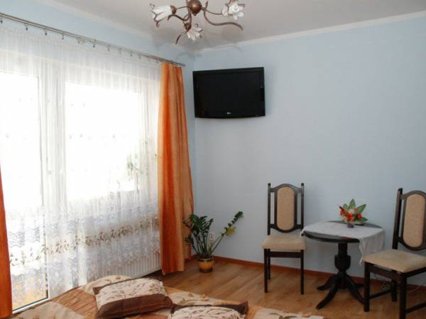 pokój na parterze z wejściem z zewnątrz