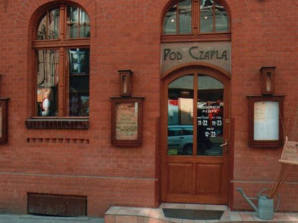 RESTAURACJA POD CZAPLĄ