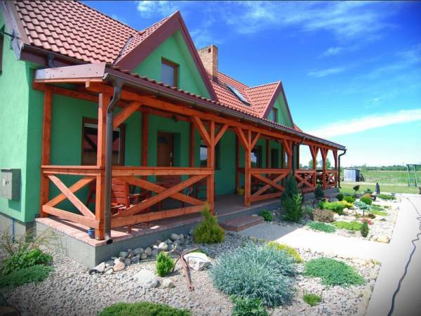 Pokoje Gościnne i Domki Boja