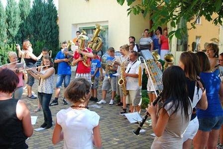 Dom noclegowy ABC Noclegi - Orkiestra lokalna