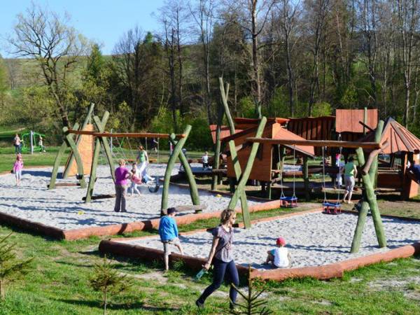 Plac zabaw w Tyliczu