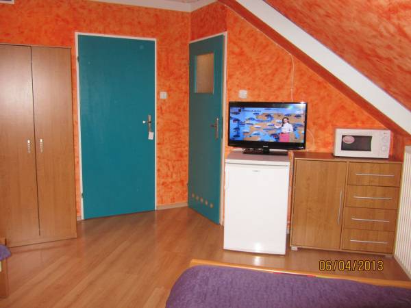 Pokój 3 os. _ Pomaranczowy