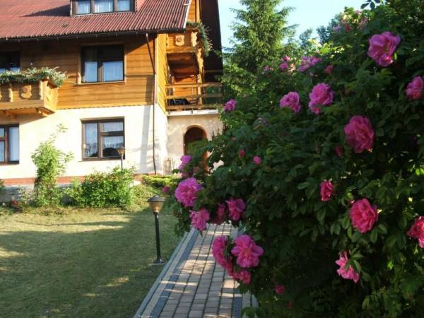 Dom Pod Wyciągiem i Chata Górska Kolyba