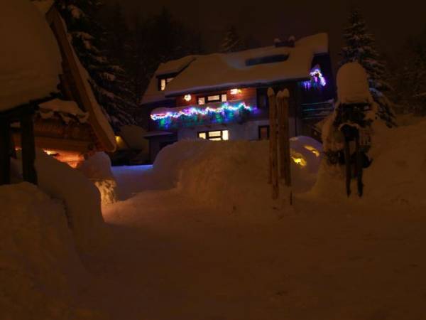 Dom Pod Wyciągiem i Chata Górska Kolyba