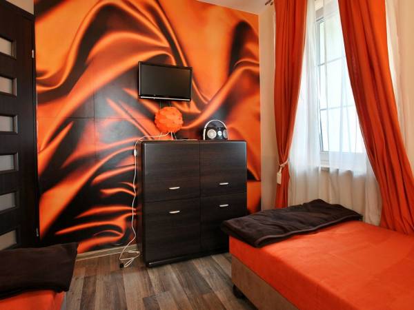 APARTAMENT BURSZTYN II