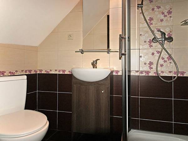 Kwatery Dla Firm - łazienka w Długołęce, ul. Sienkiewicza