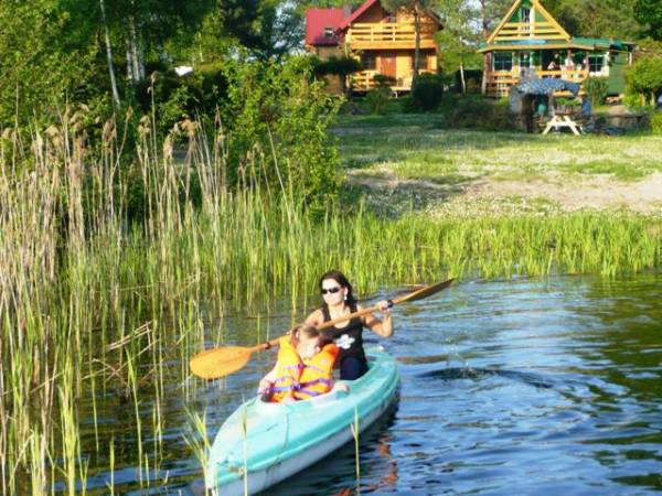 Kameralne Domki nad samym jeziorem Krąg