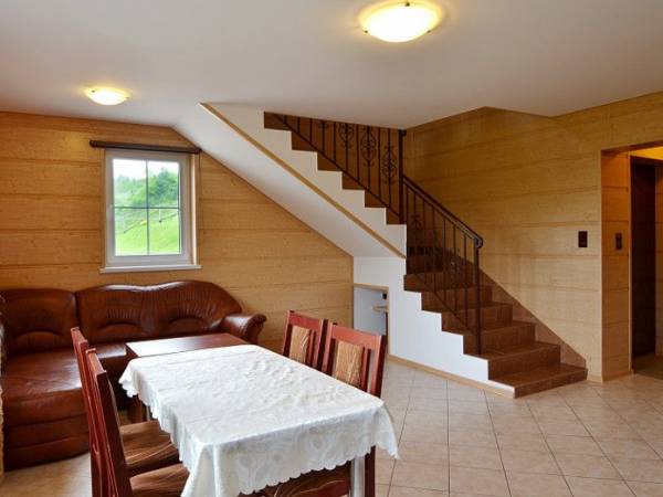 SALON W APARTAMENCIE