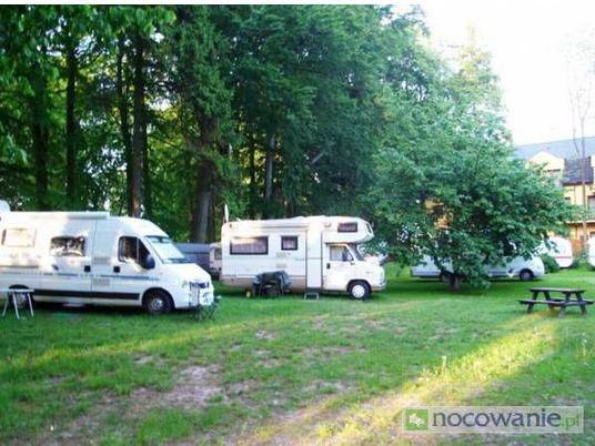 Pole namiotowe - Campery