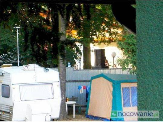 Pole namiotowe - Campery