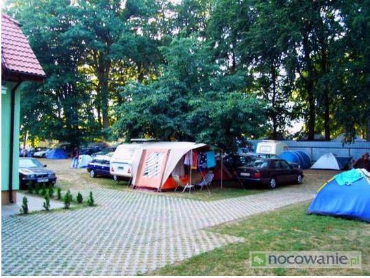 Pole namiotowe - Campery