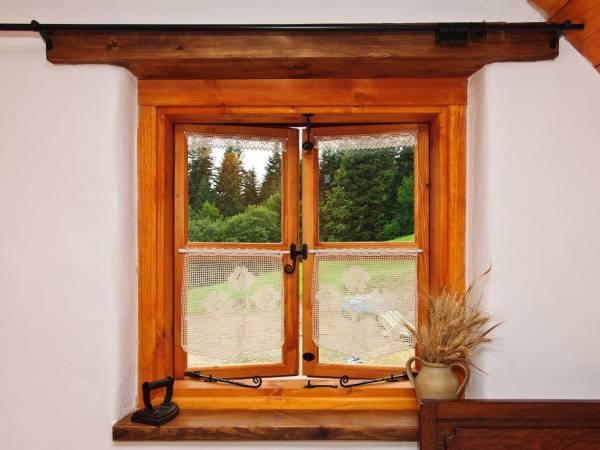 Stylowa Chata w Bieszczadach, KOMINEK, GRILL, panorama na góry, cisza