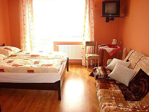 Willa Adek - Pokoje i Domki Apartamentowe