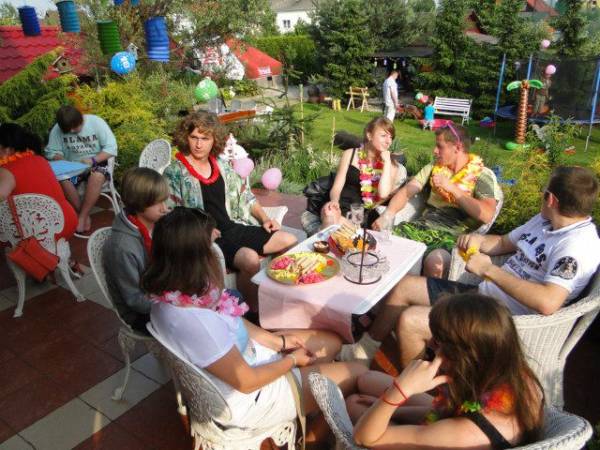 zabawa w hawajskim stylu