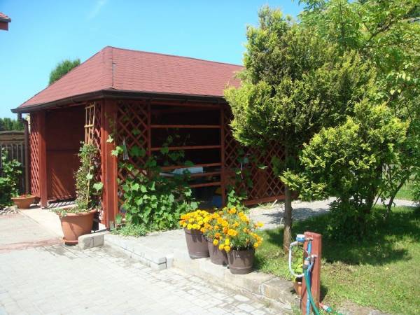 Altanka ogrodowa z grillem rybnym