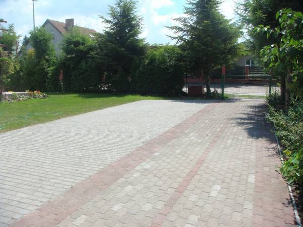 Miejsce na samochody