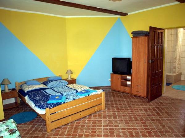 pokój nr 5 - dwuosobowy parter z tarasem