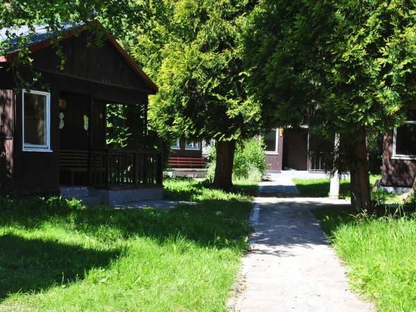 alejka z domkami Standard