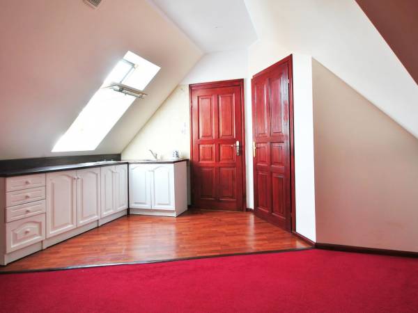 Willa Karmazynowa Przystań