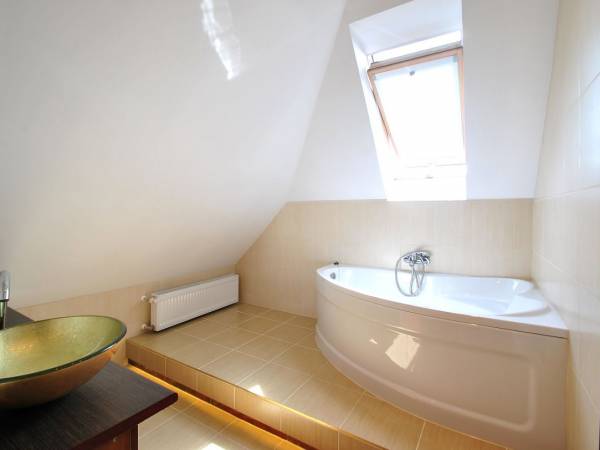 Willa Karmazynowa Przystań