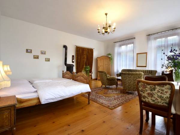 Pokój orzechowy - 3 osobowy