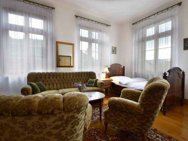 Pokój orzechowy - 3 osobowy