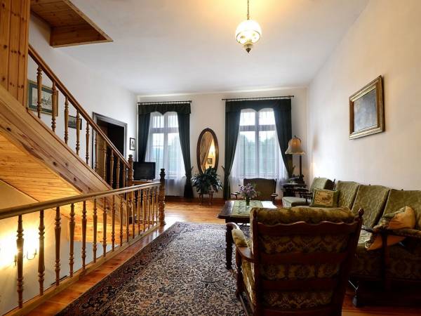 Duży hol na piętrze