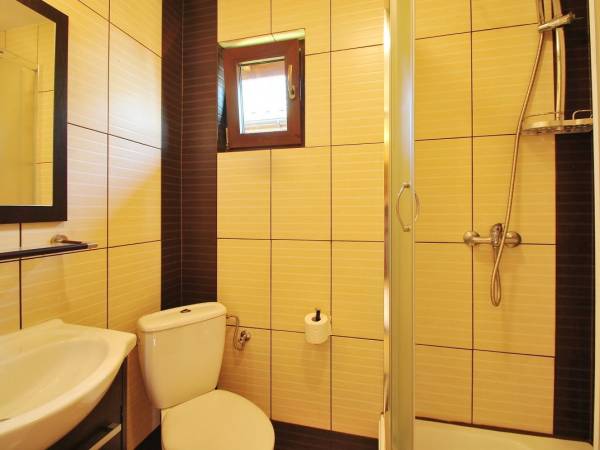 DOMKI NAD MORZEM DZIEDZIC