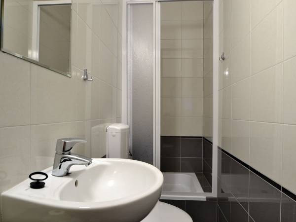 kabiny prysznicowe, a nie ...