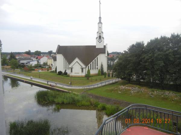 Kościół Miłosierdzia Bożego 800/900m od posesji