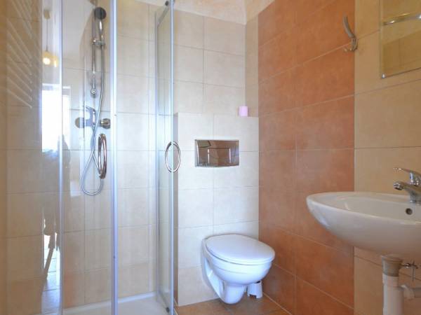 łazienka pokój 2 os i dwupoziomowy