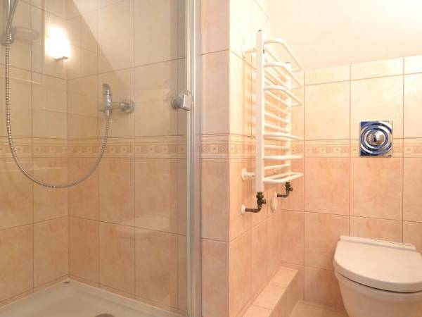 pokój nr 6 - łazienka