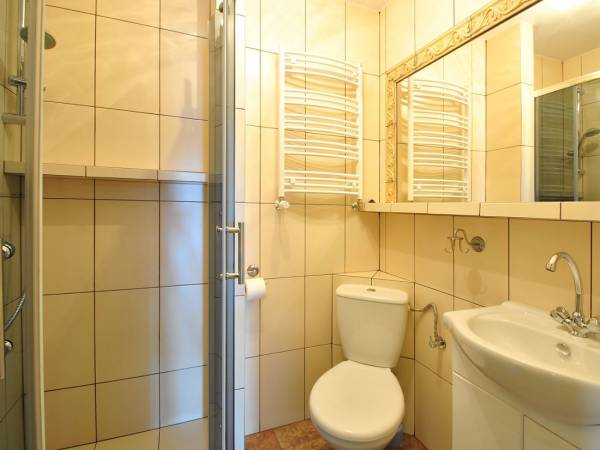 łazienka do pokoju 2osobowego na piętrze