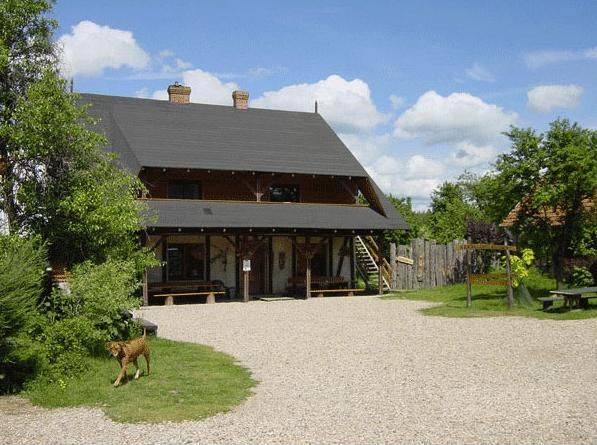 Gospodarstwo Agroturystyczno - Ekologiczne "Stajnia Leźno"