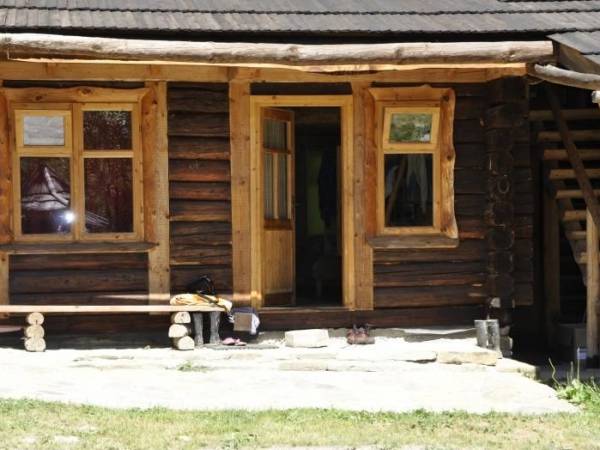 Stadnina Koni Huculskich