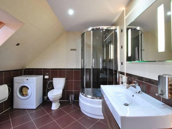 Domy nad jeziorem Blanki