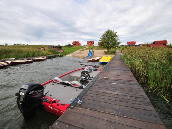 Domy nad jeziorem Blanki