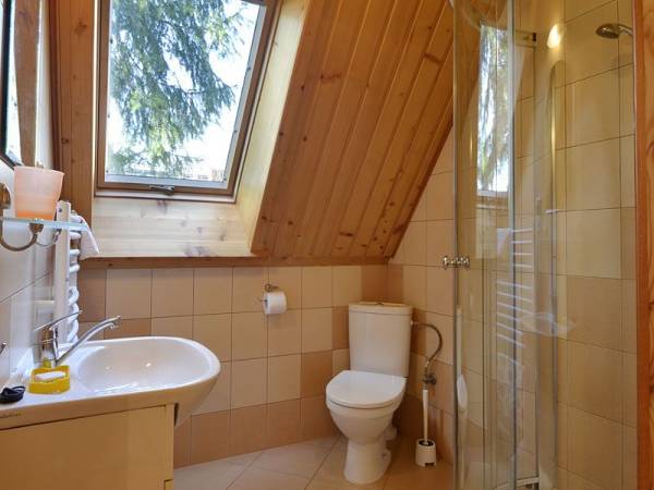 POKOJE i APARTAMENTY REGIONALNE