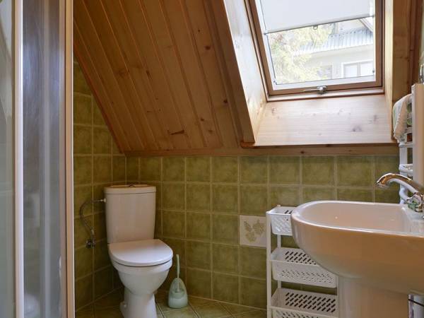 POKOJE i APARTAMENTY REGIONALNE