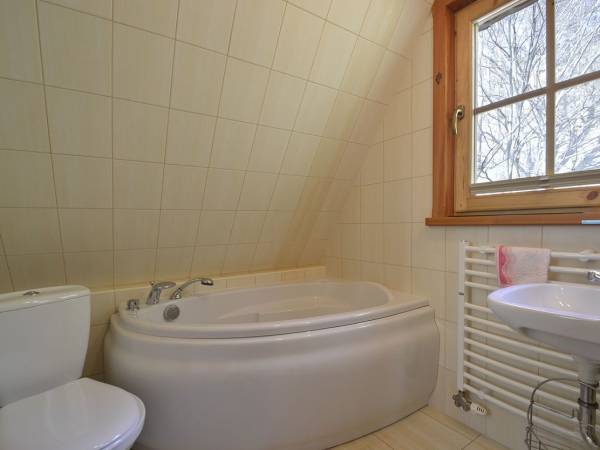 POKOJE i APARTAMENTY REGIONALNE