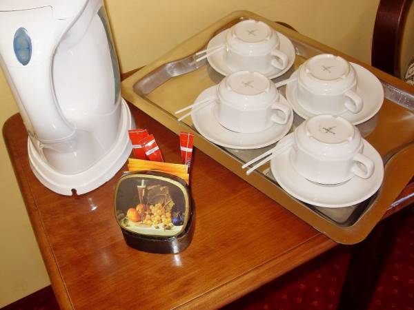 Czajnik z zestawem powitalnym