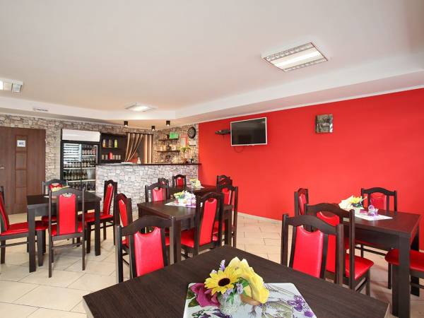 Noclegi Jaworzno mPark Śniadania Obiady Kolacje