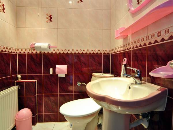 Dom Pod Wyciągiem i Chata Górska Kolyba