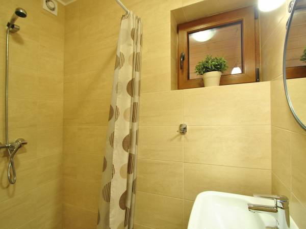 łazienka w domkach nr 1 - 8