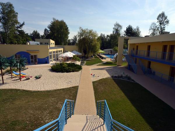 Rodzinny Klub Wypoczynkowy Niebieskie Migdały 