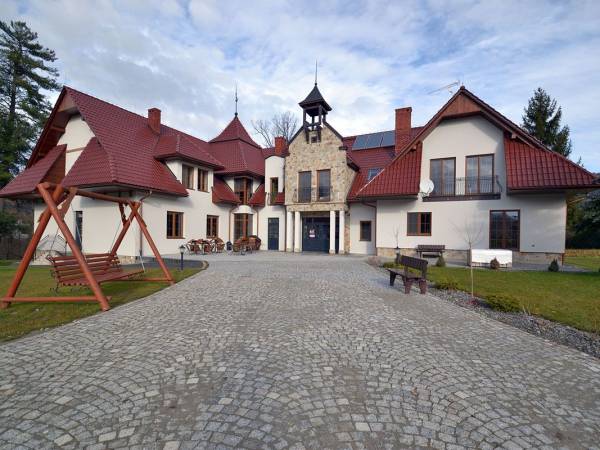 Pensjonat Caryńska*** 